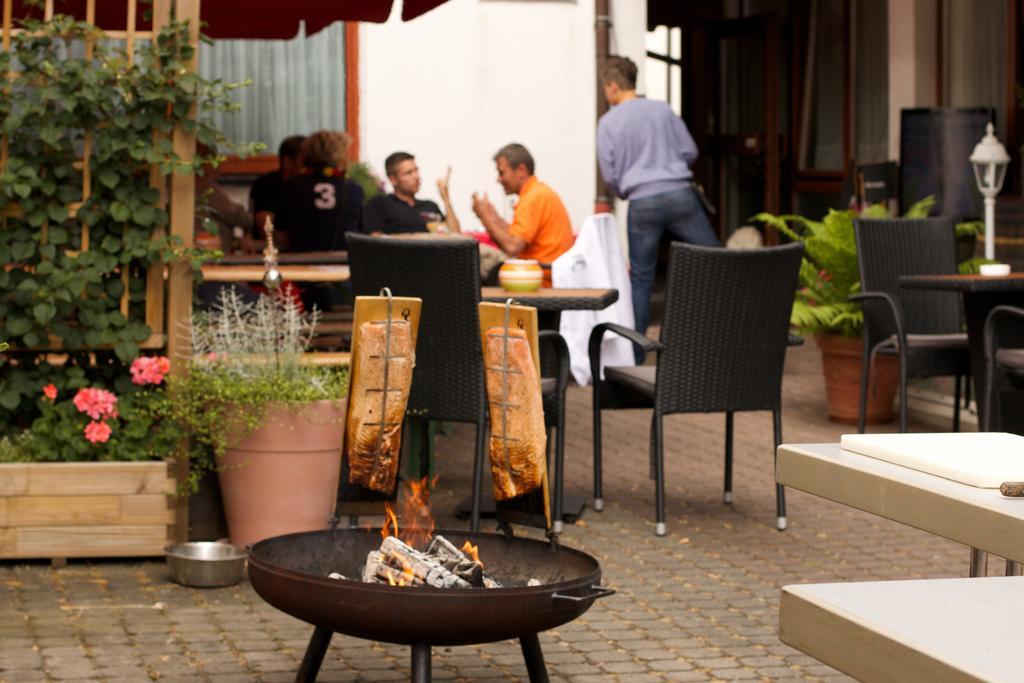 Hotel Zum Löwen Mörfelden-Walldorf Buitenkant foto