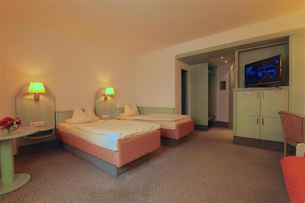 Hotel Zum Löwen Mörfelden-Walldorf Kamer foto